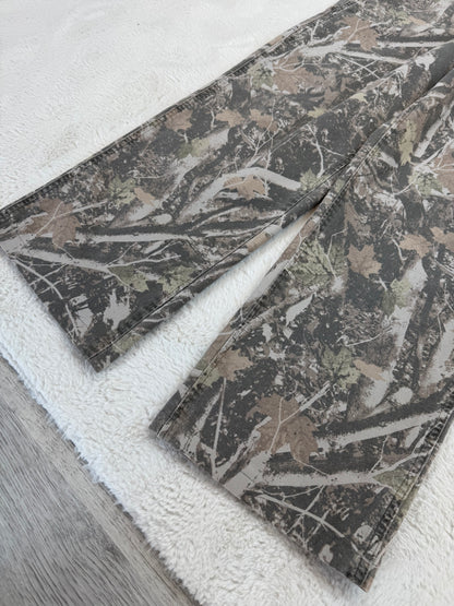 Abercrombie & Fitch Baggy Camo Pants
